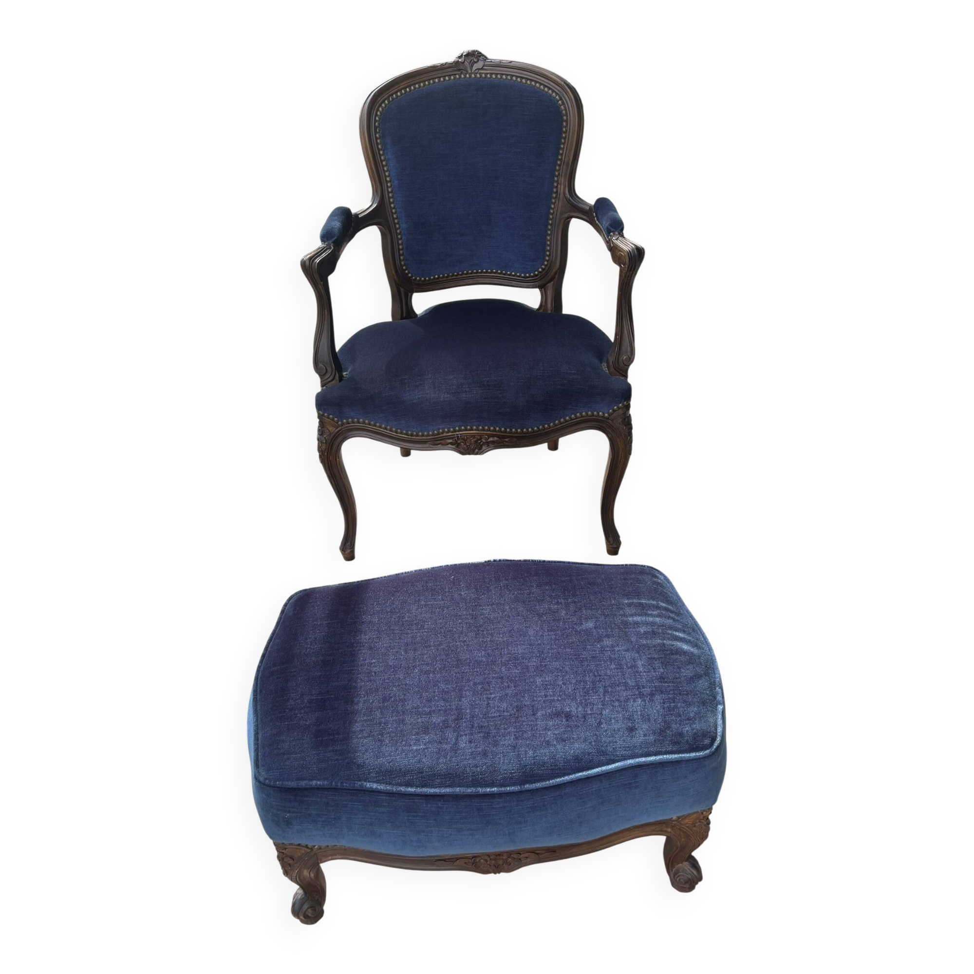 armchair with footrest
