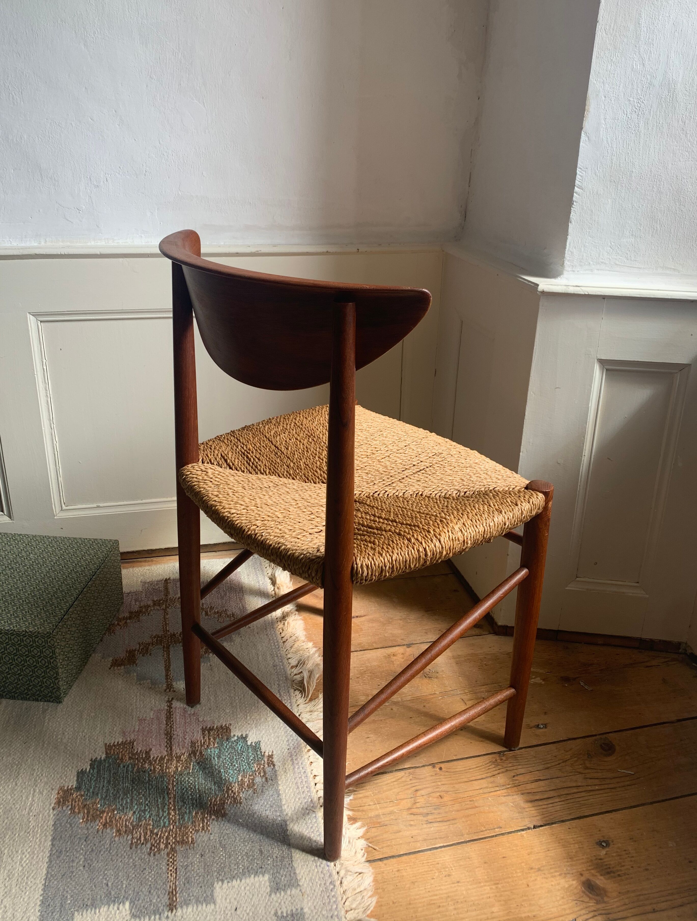 Teak dining chair by Peter Hvidt 1960