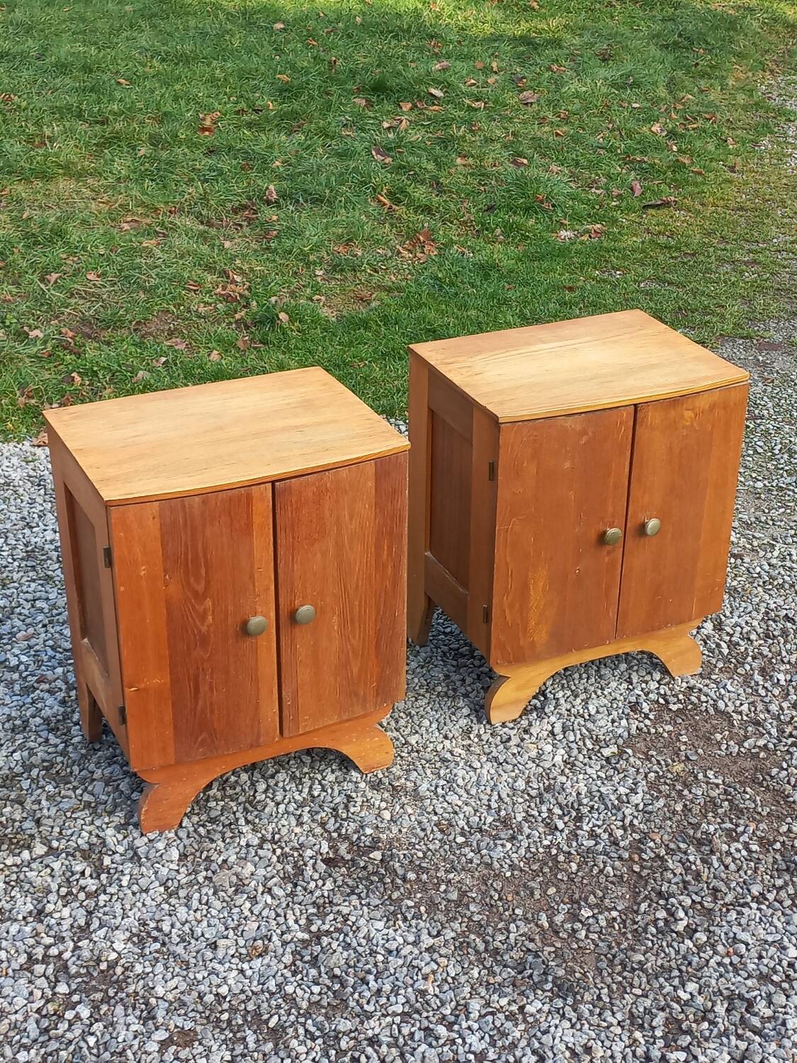 Pair of vintage bedside tables in blond and gilded oak from the 50s