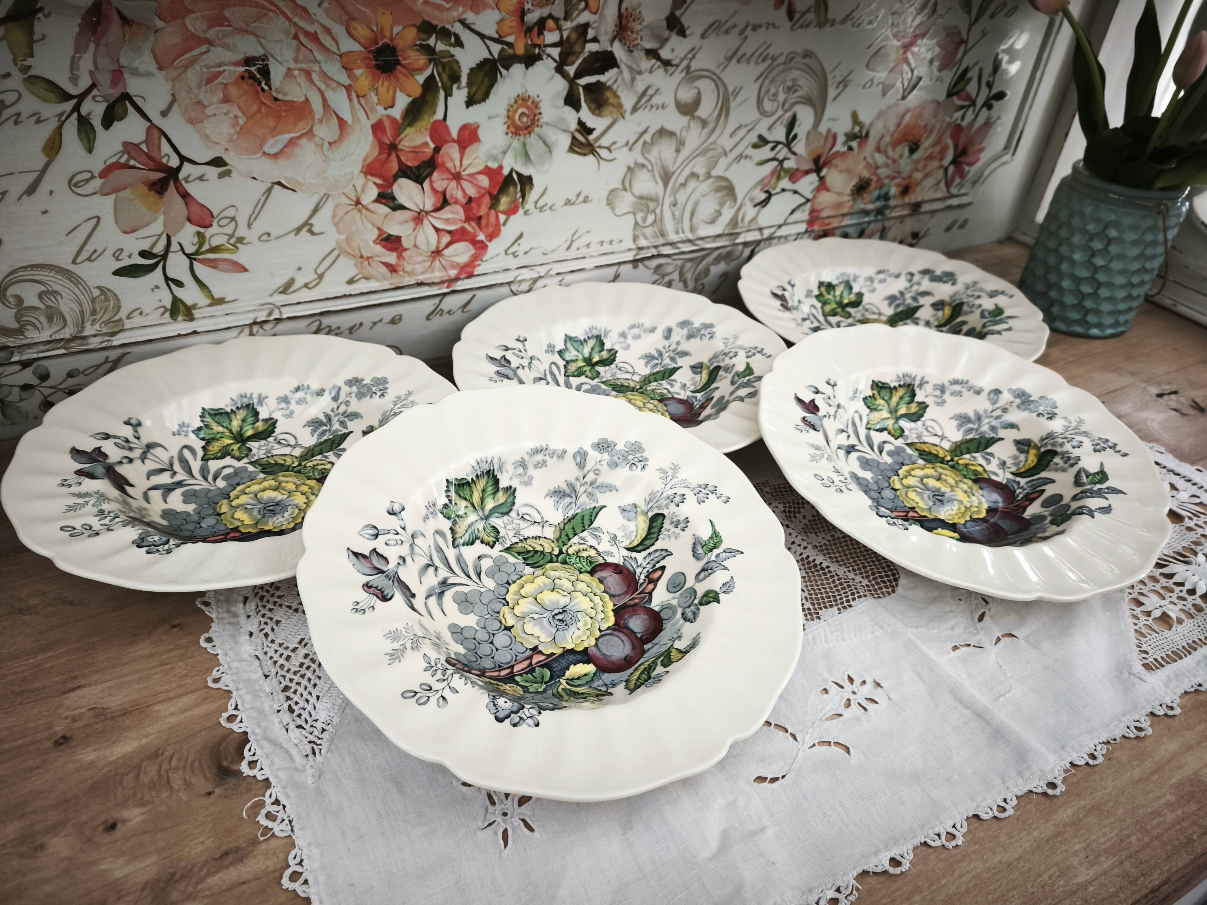 Set of 5 Royal Doulton deep plates in the Kirkwood pattern.