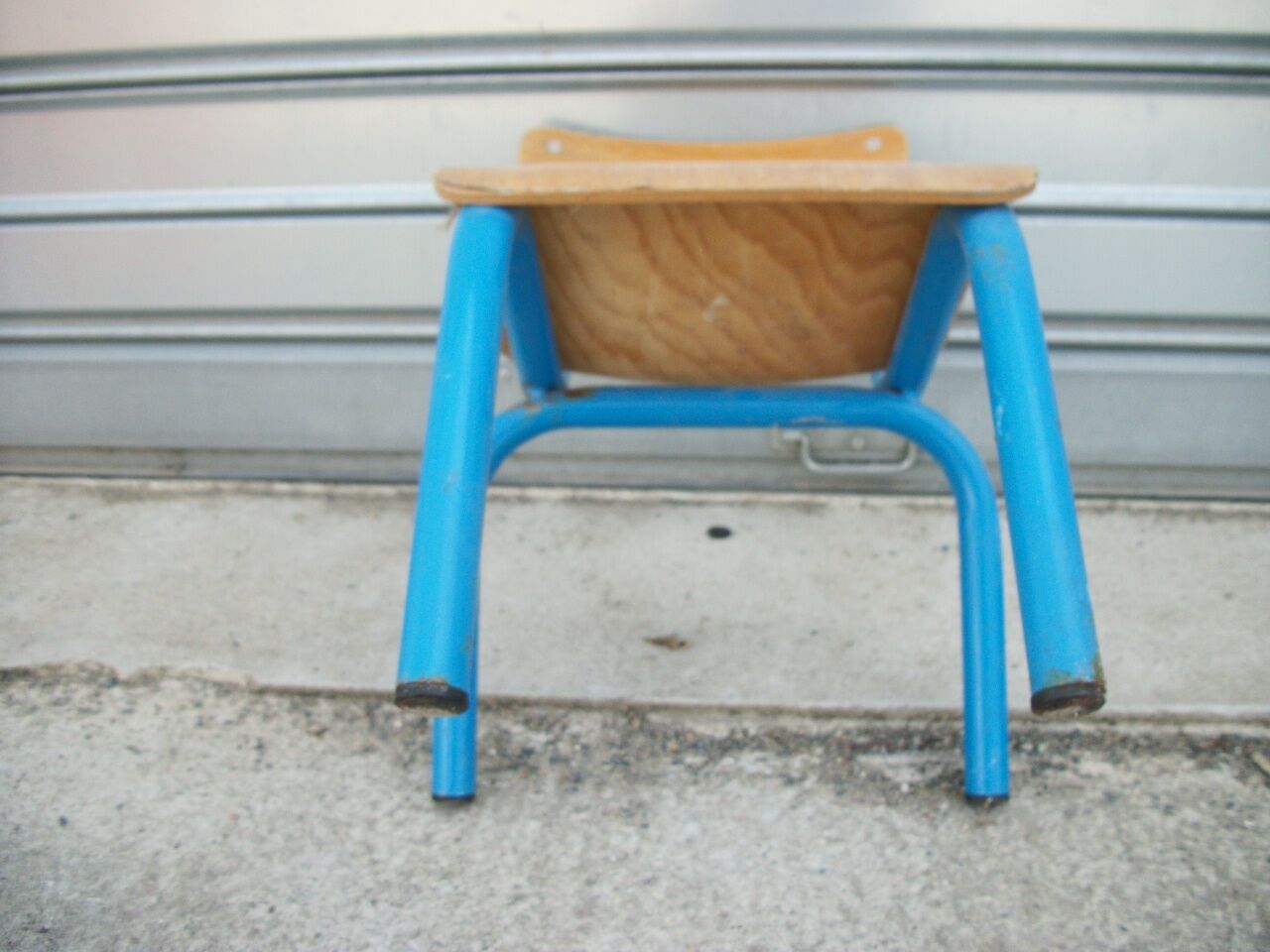 Small chair Kid schoolboy