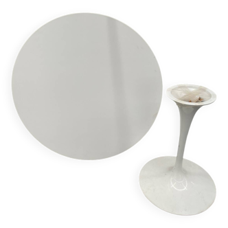 Table Saarinen