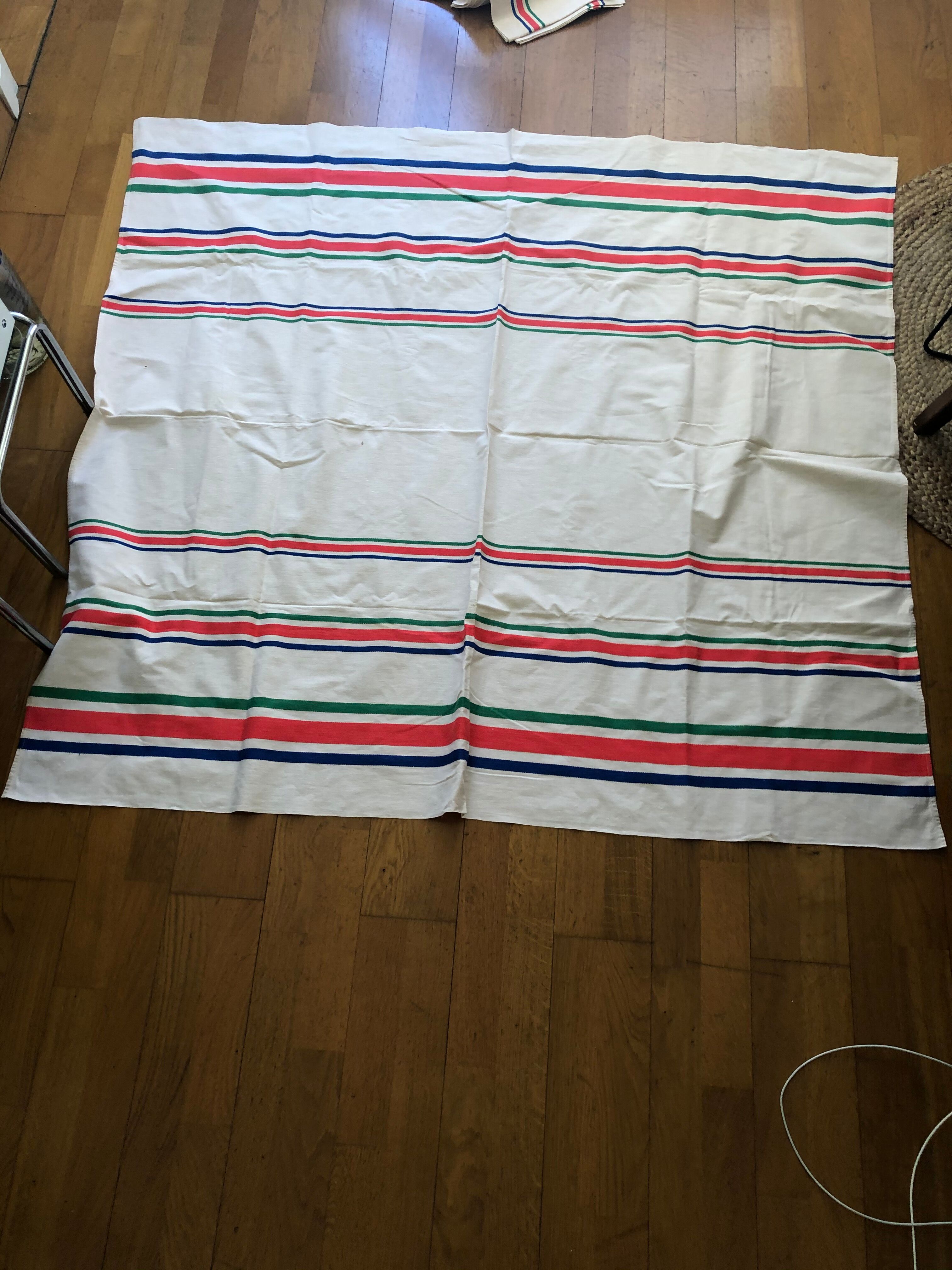 Bayadère tablecloth and 4 towels