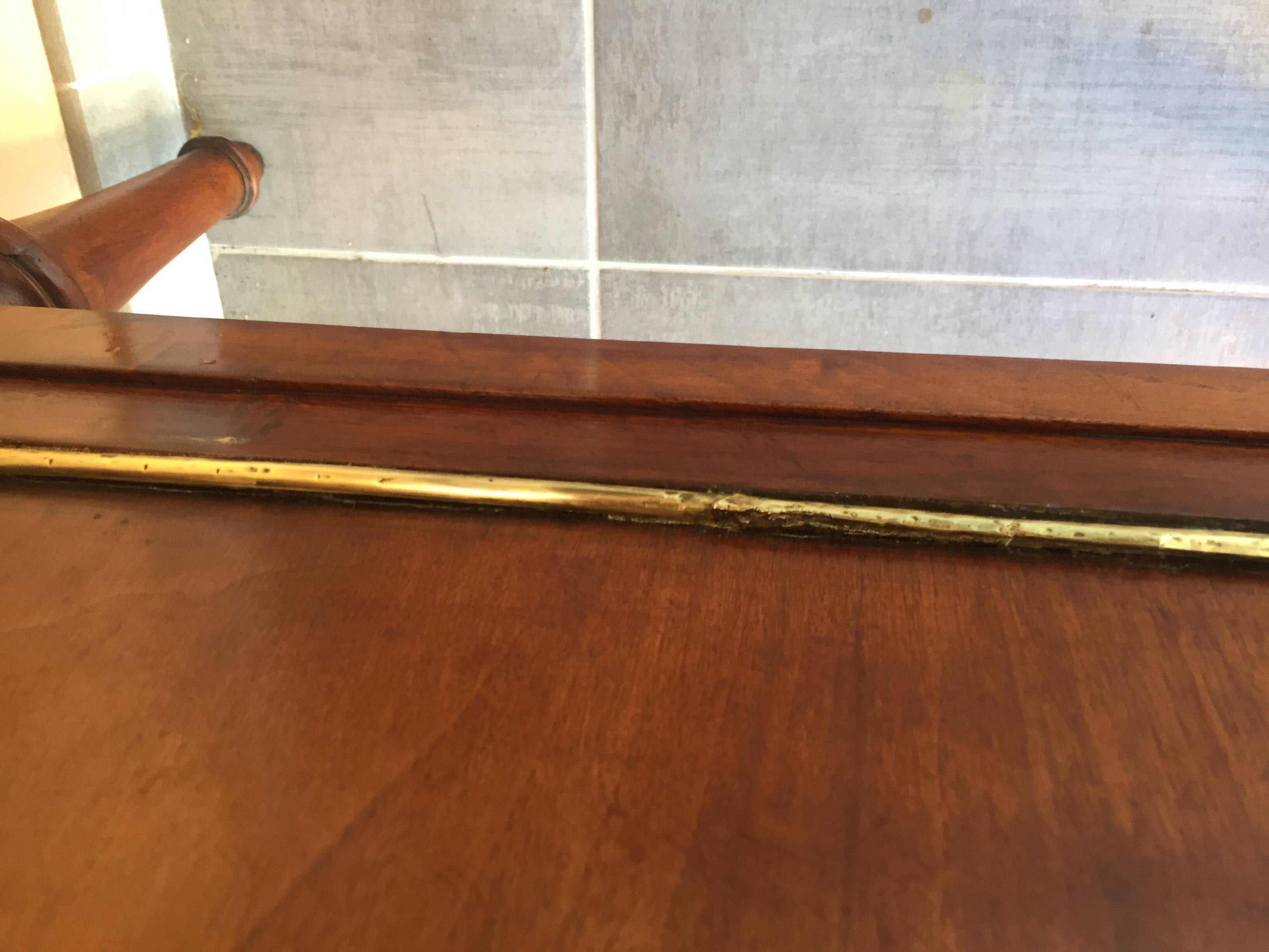 Directory chest of drawers