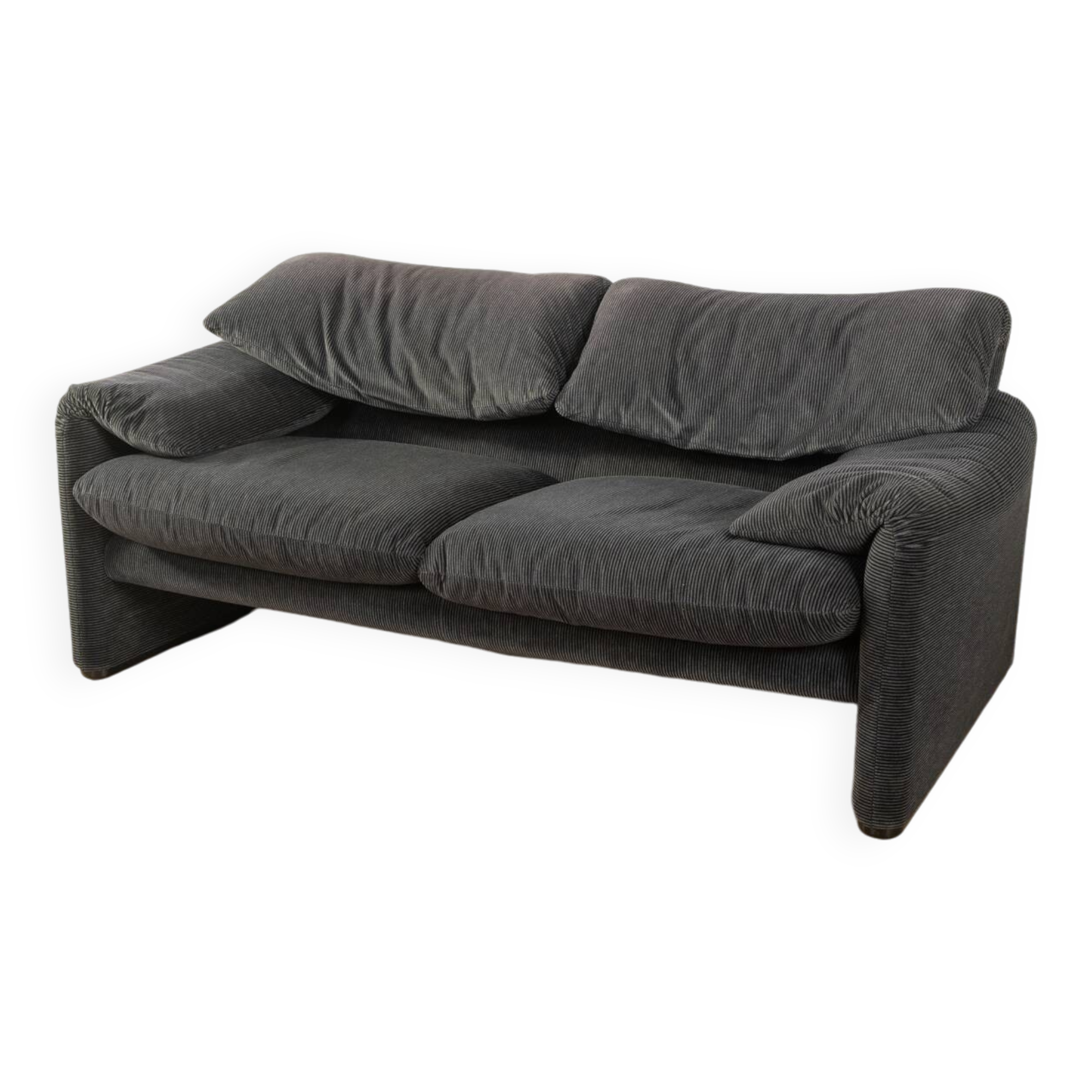 "675 MARALUNGA" Sofa