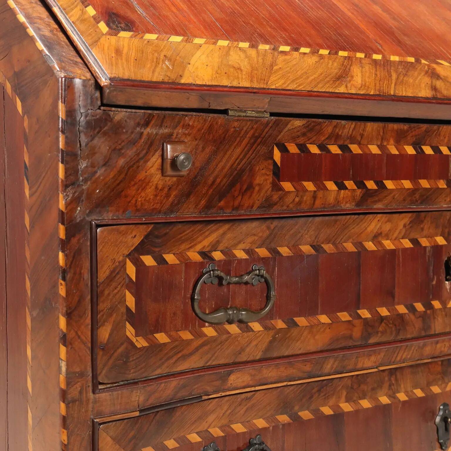 Antique drop-leaf cabinet in various types of wood, Italy, 18th century.