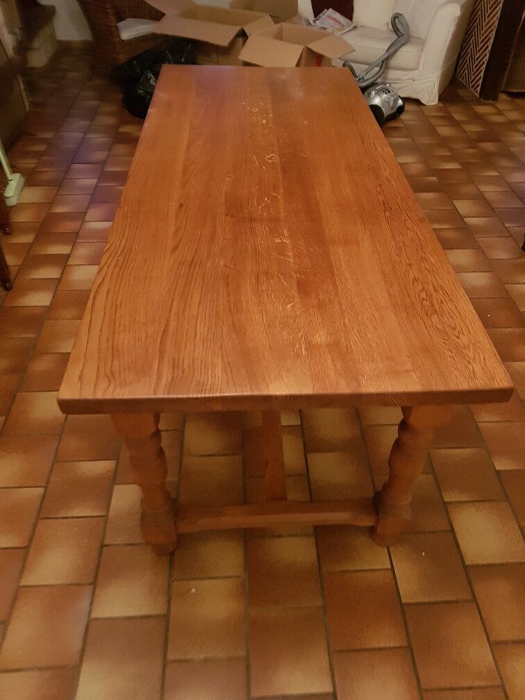 Farm table