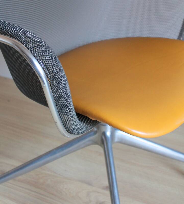 Iuta armchair by B&B Italia