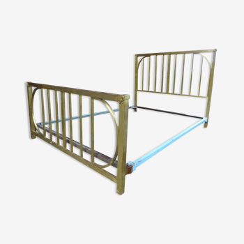 Old brass bed in 140