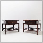 Pair of vintage pagoda tables in faux bamboo with chevron pattern - Maitland & Clasco