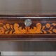 Bureau à caissons jumelés double face avec marqueterie hollandaise antique