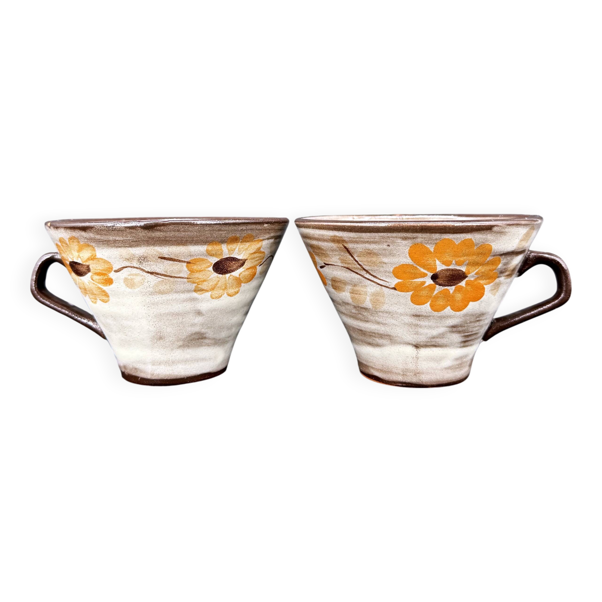 Pair of vintage 70s stoneware cups – matcha or coffee