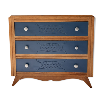 Vintage dresser