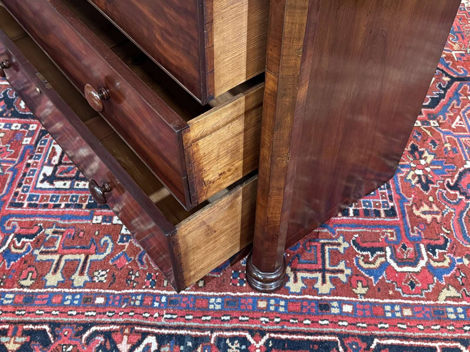 Commode Victorienne 19ème en acajou