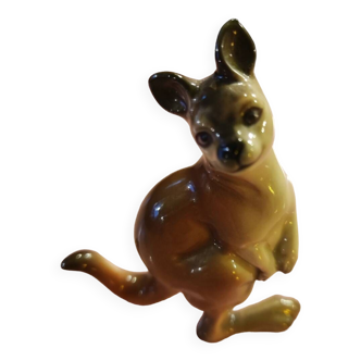 Figurine en porcelaine kangourou