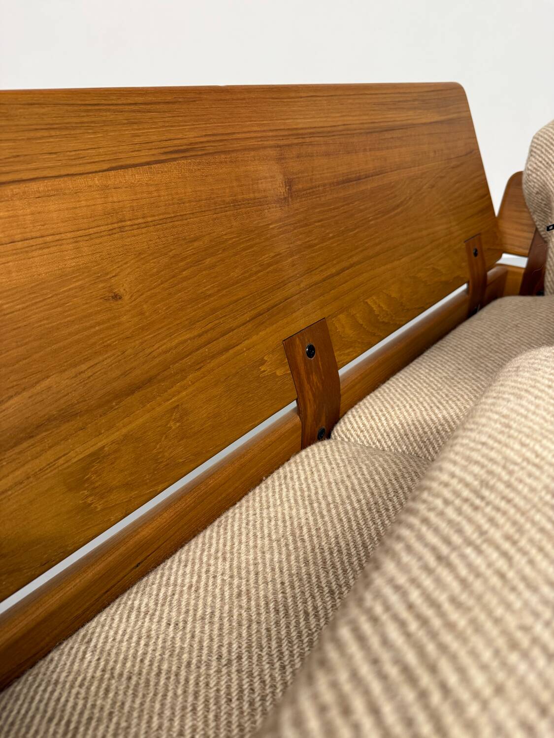 Old sofa in solid elm and vintage 80s design fabric Seltz France