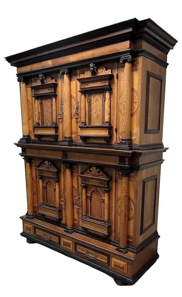 Cabinet or two-part cabinet with Renaissance architectural facade