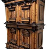 Cabinet or two-part cabinet with Renaissance architectural facade