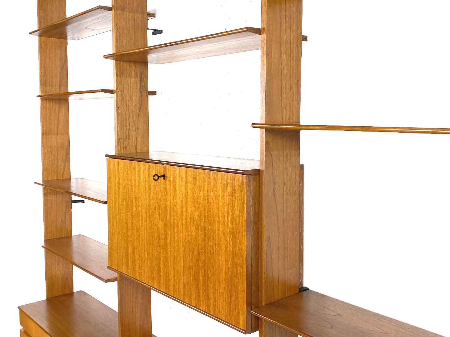 Vintage wall system by peter petrides - interna wandmöbel