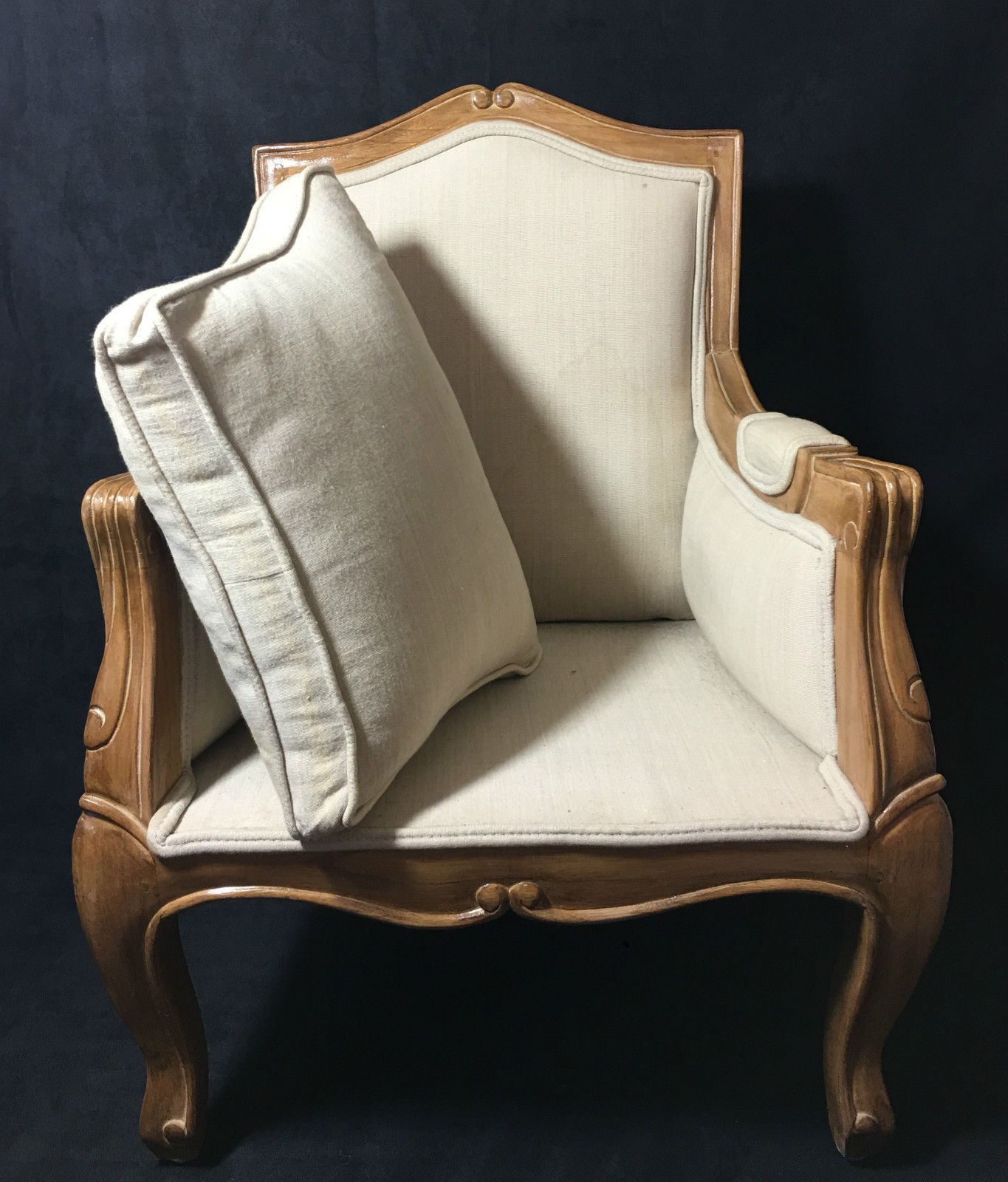 Fauteuil d'enfant de style Louis XV des années 40