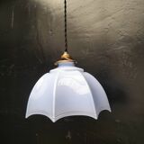 Blue opaline suspension