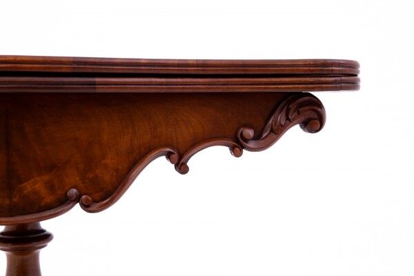 Antique card table from around 1870. After renovation.