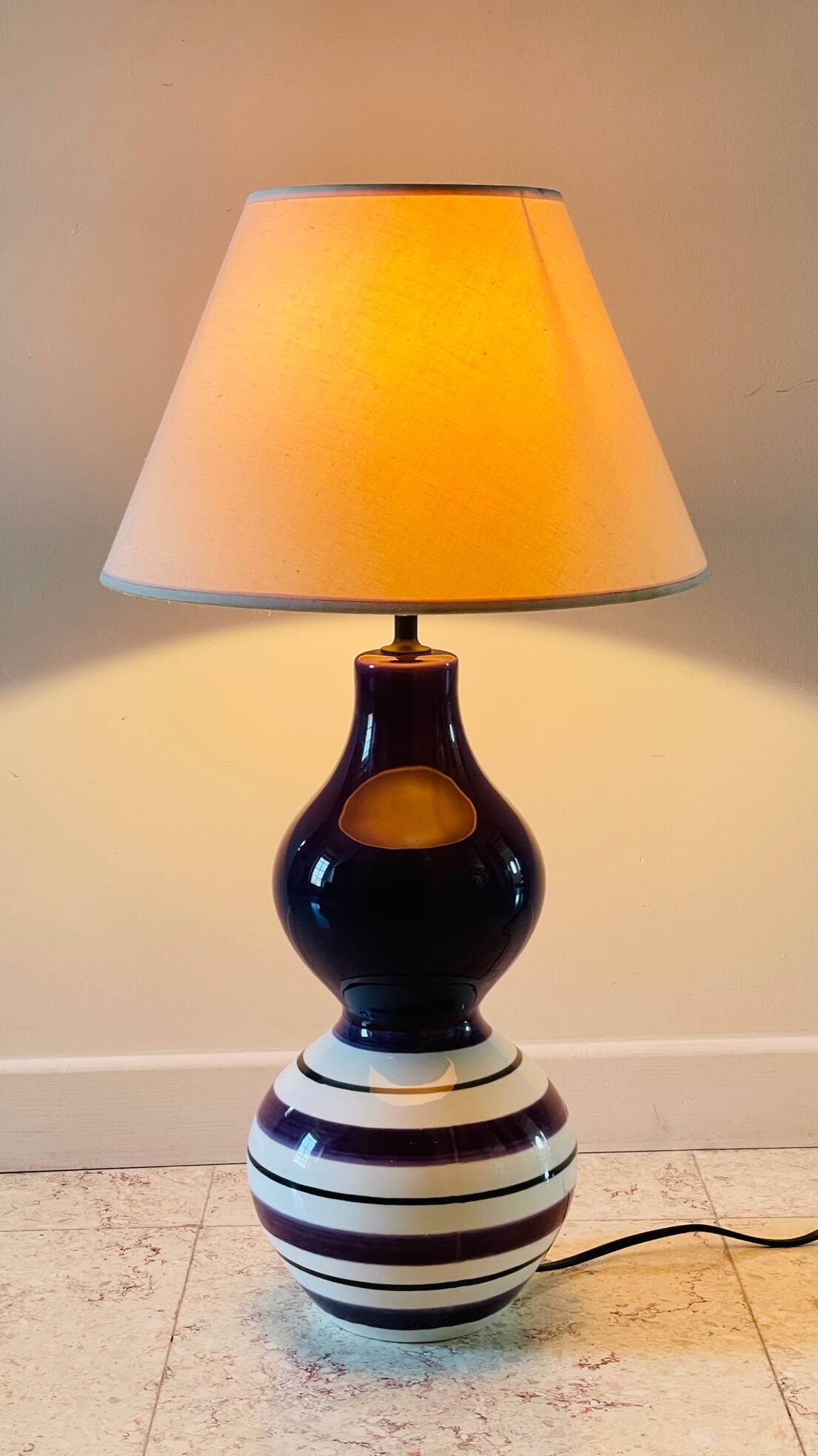 Ceramic lamp by Koralcoa