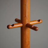 Decorative coat rack in solid pine, mid-century Danish style, 1970s.