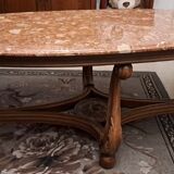 Oval coffee table