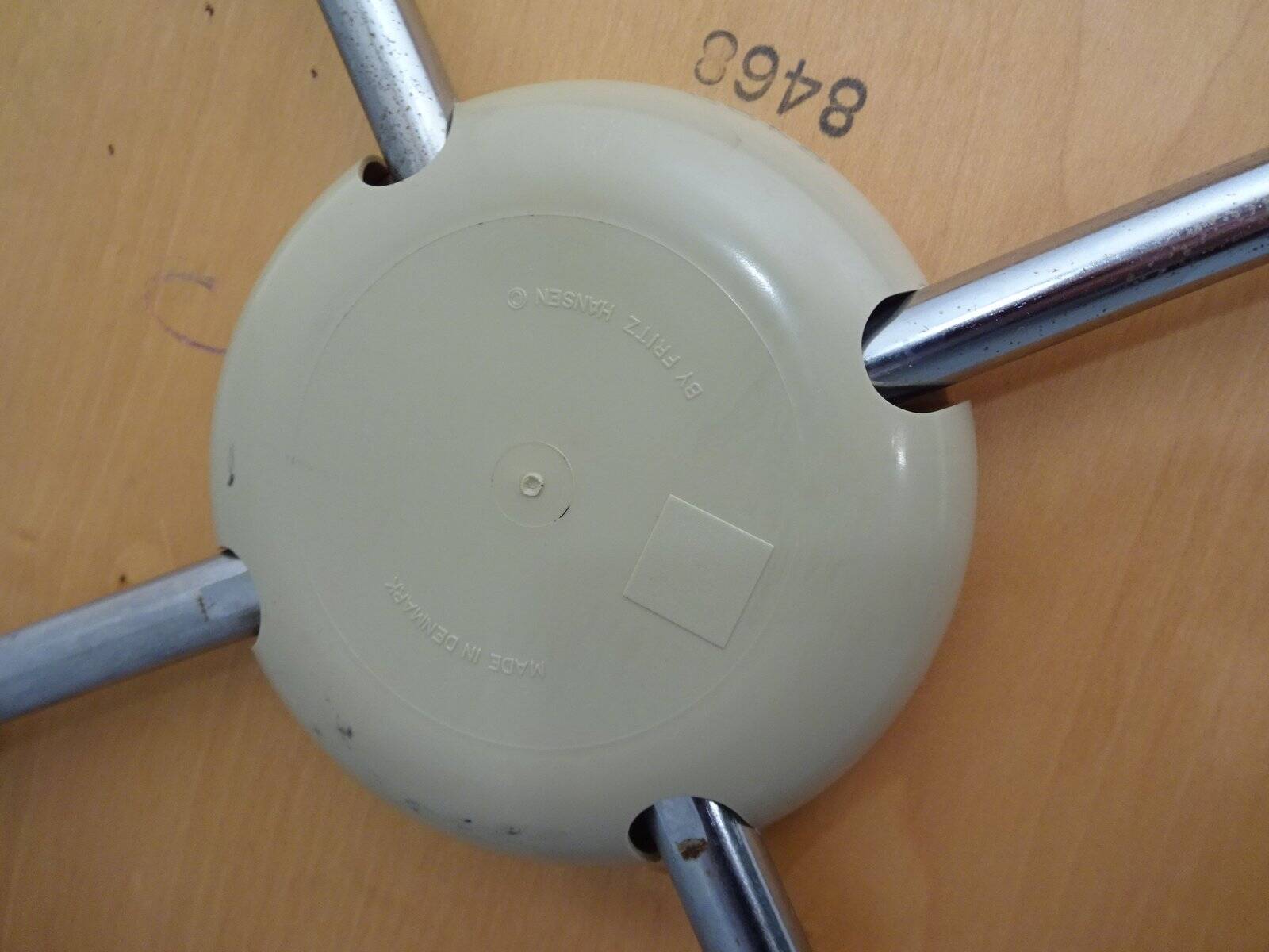 Danish 3207 Armchair by Arne Jacobsen for Fritz Hansen, 1991