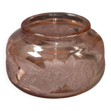 Legras: very important glass vase with acid-etched patterns.