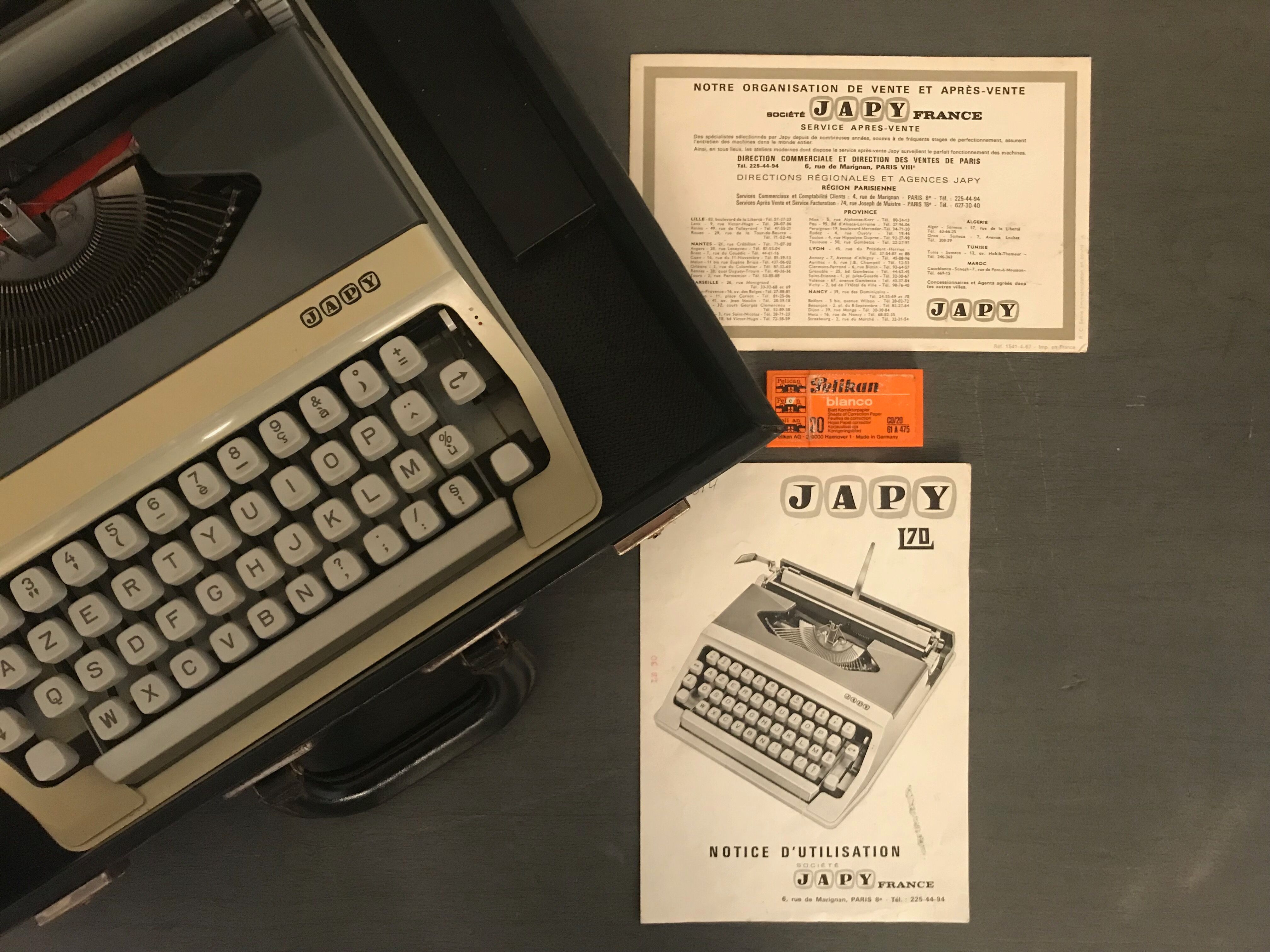 Typewriter Japy L70 - 1968 (with inkpad nine)
