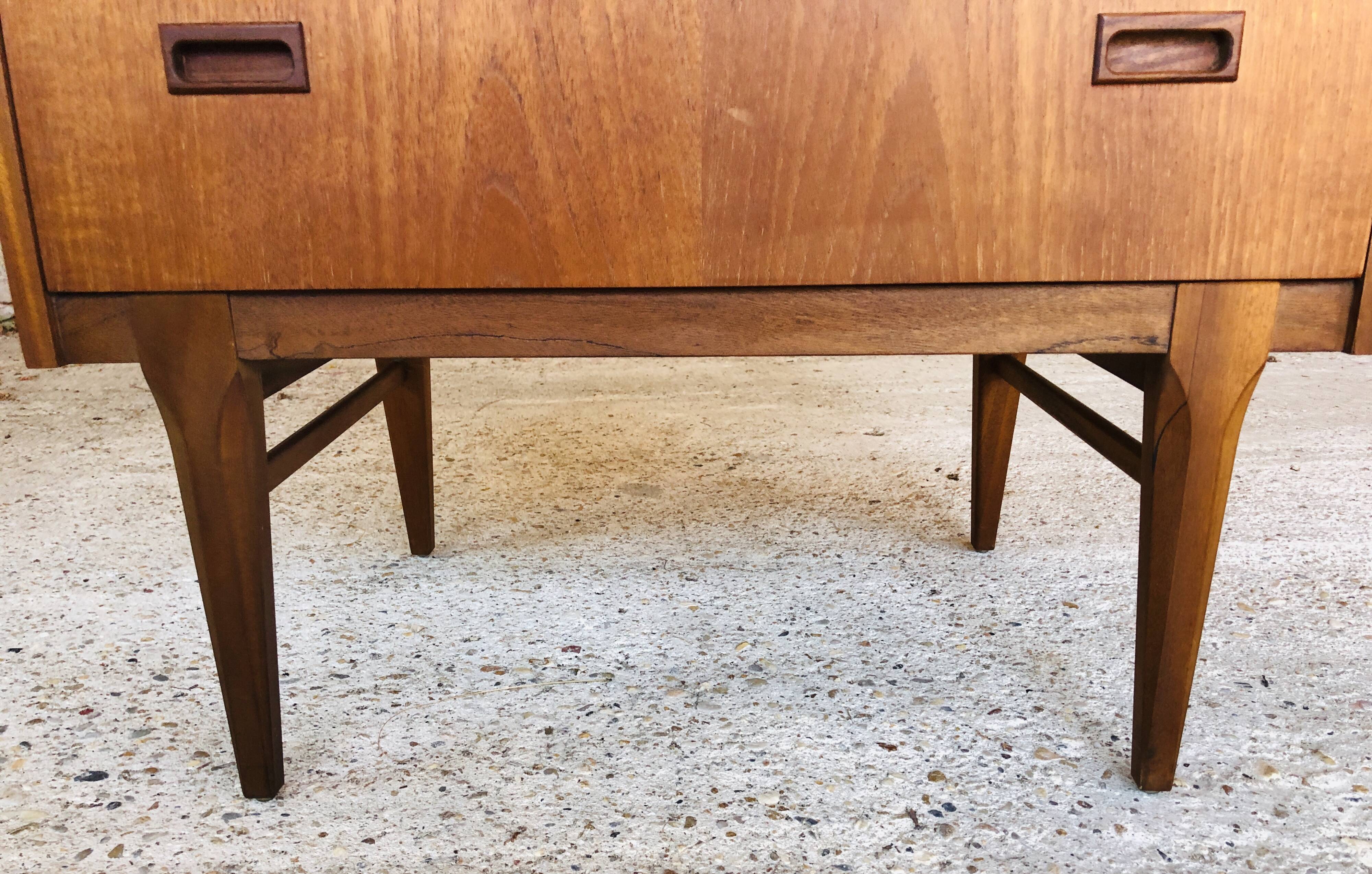 5-drawer teak dresser by Nathan, 60s