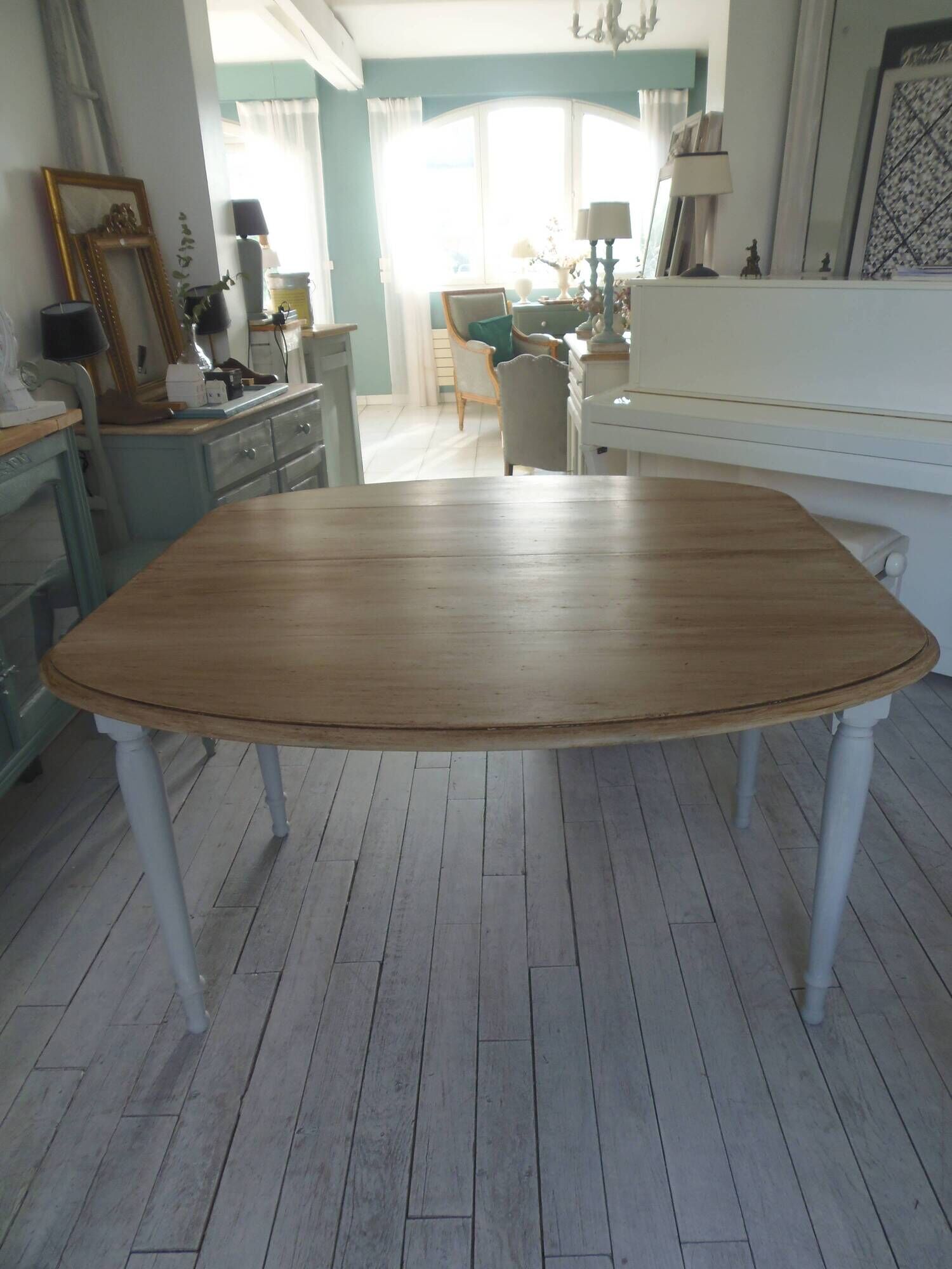 Flap table, pearl gray patinated base, medium oak waxed top.