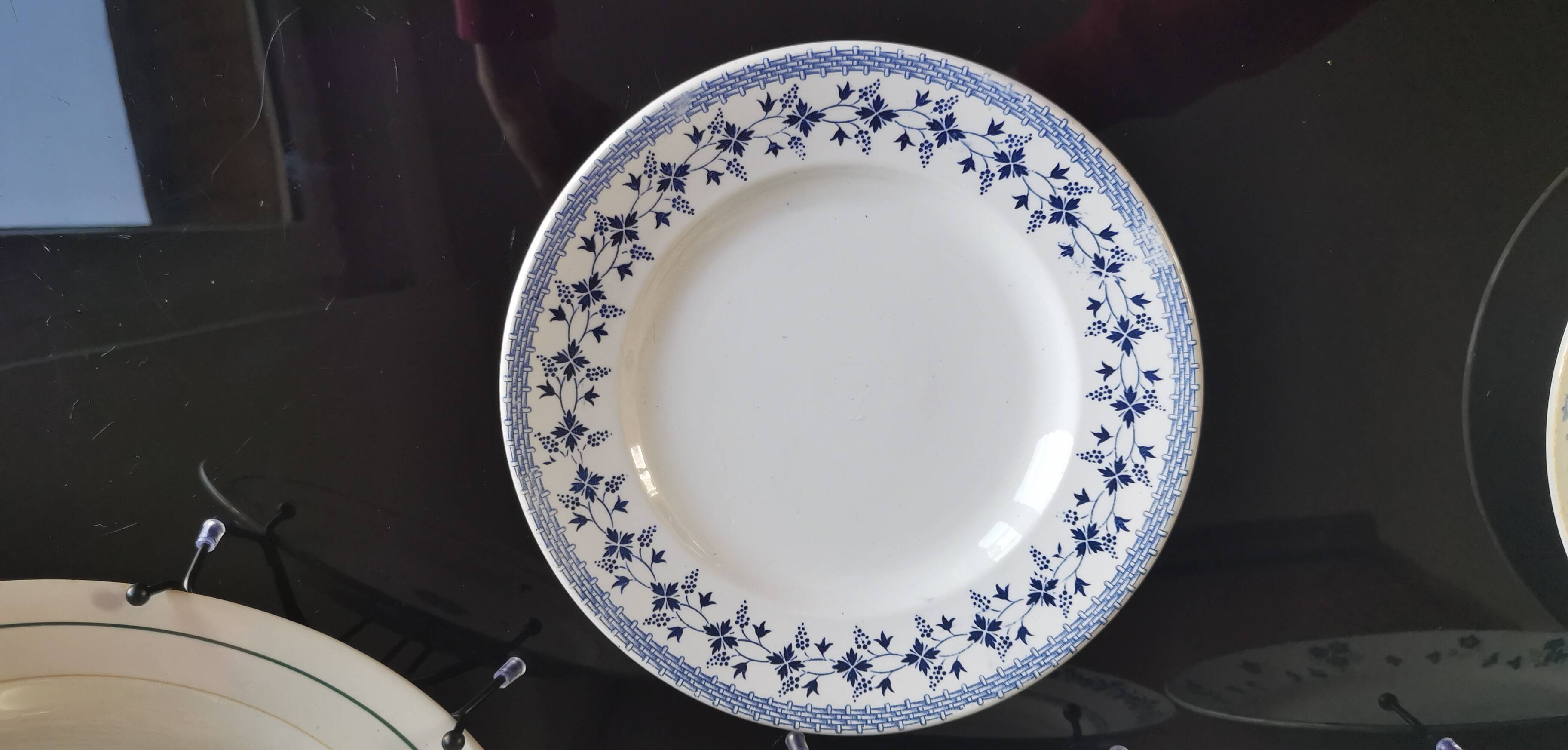 6 assiettes anciennes dépareillées bleues et blanches, St Amand, Moulin des Loups