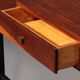 Rare console / table d'écriture italienne moderne du milieu du siècle par Ico Parisi.
