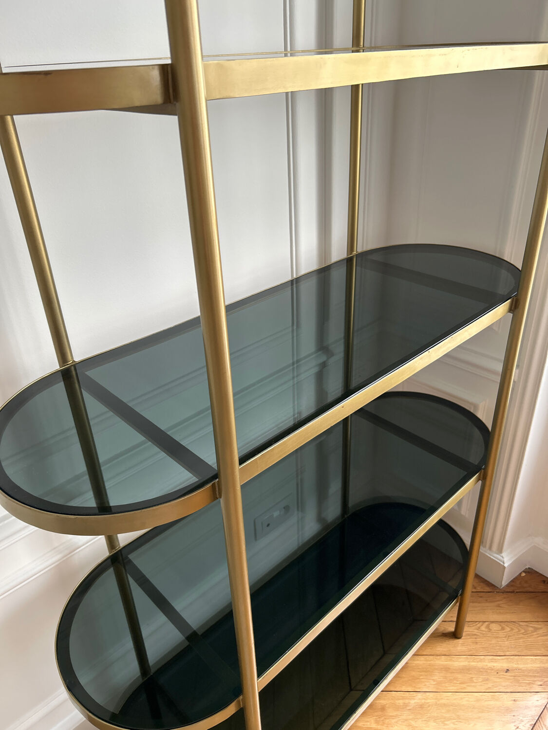 Shelf on brass and smoked glass feet