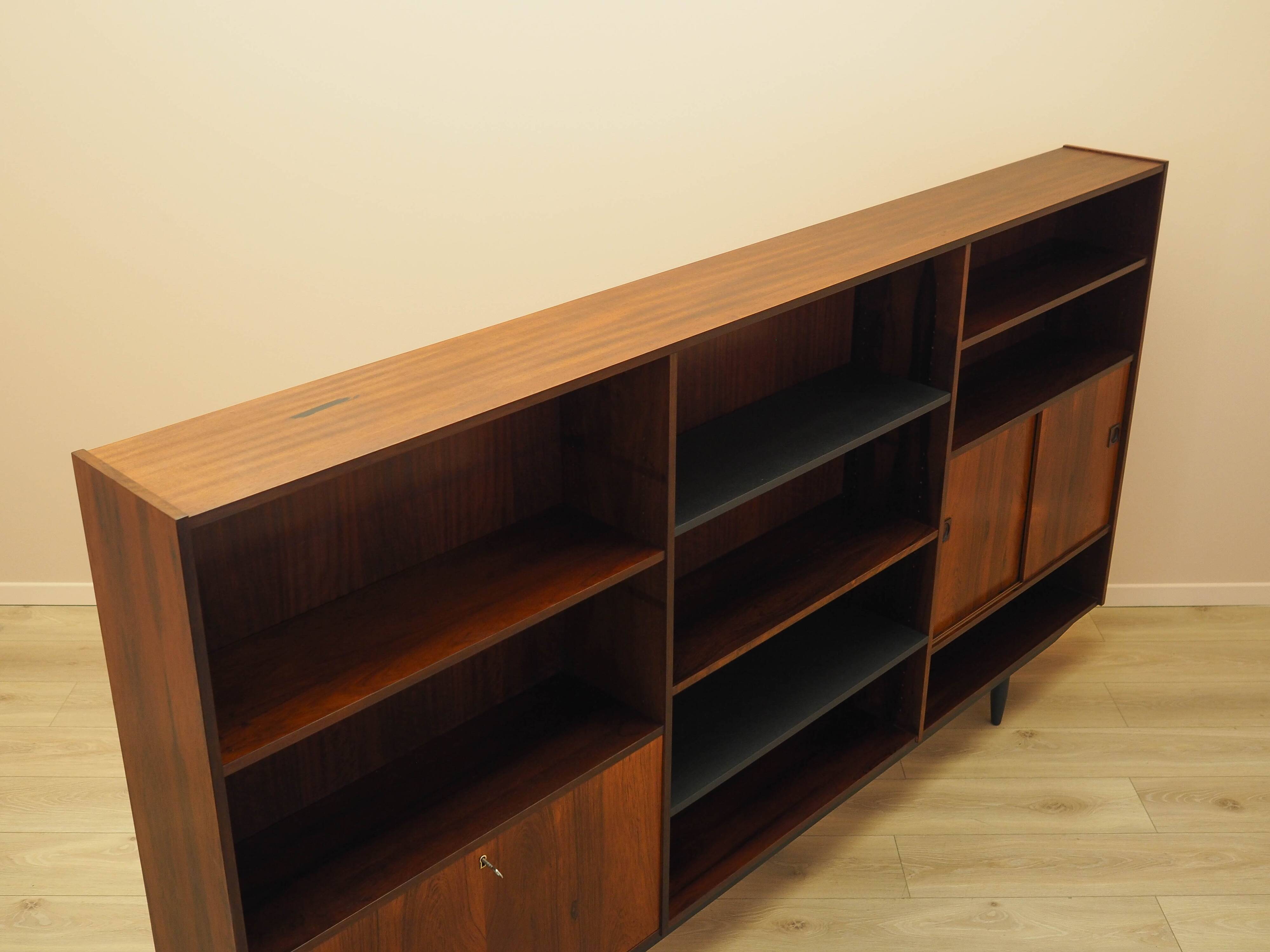 Rosewood bookcase, Danish design, 1970s, manufactured by Farsø Møbelfabrik