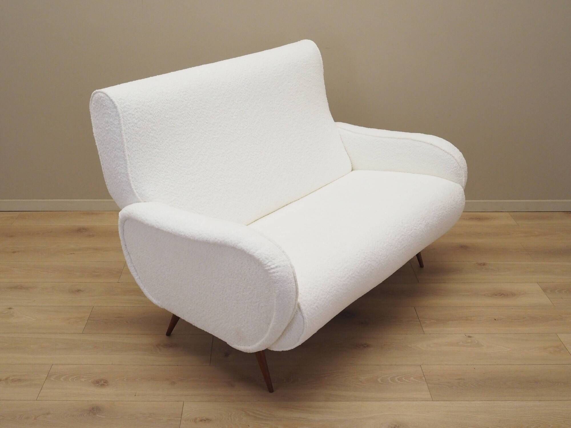 White sofa, Italian design, 1970s, production: Italy