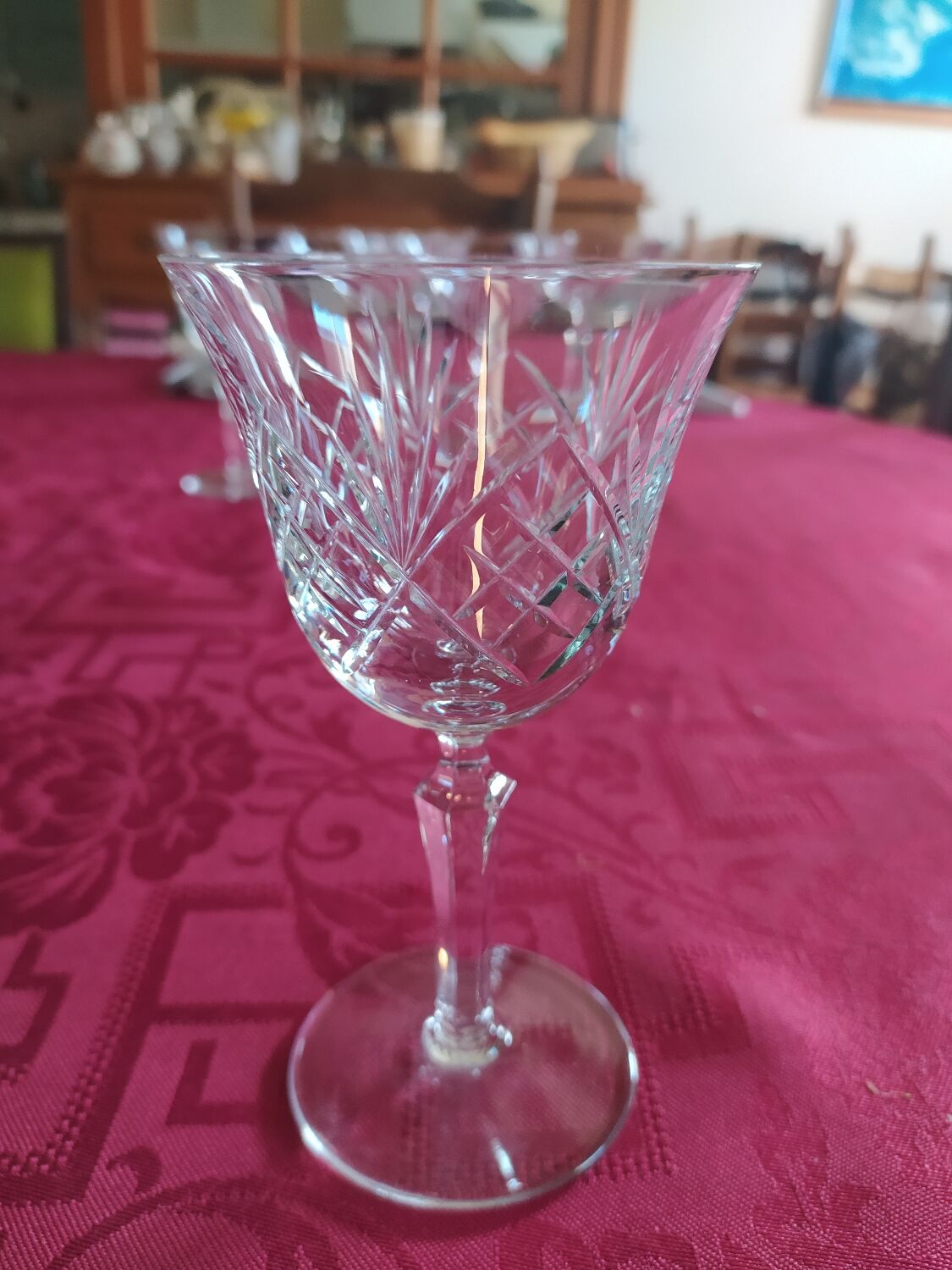 Wine glasses from the Bayel crystal factory