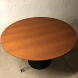 Arco wood and concrete round dining table
