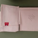 White rectangular tablecloth and 12 towels years 65/70 in new monogrammed damask mestizo