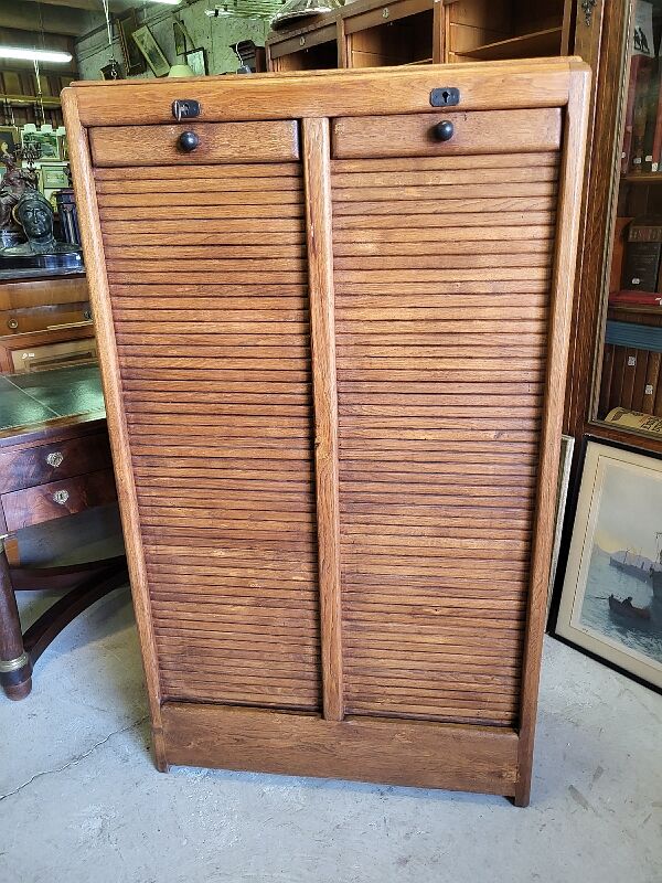 Double curtain binder in oak 1950