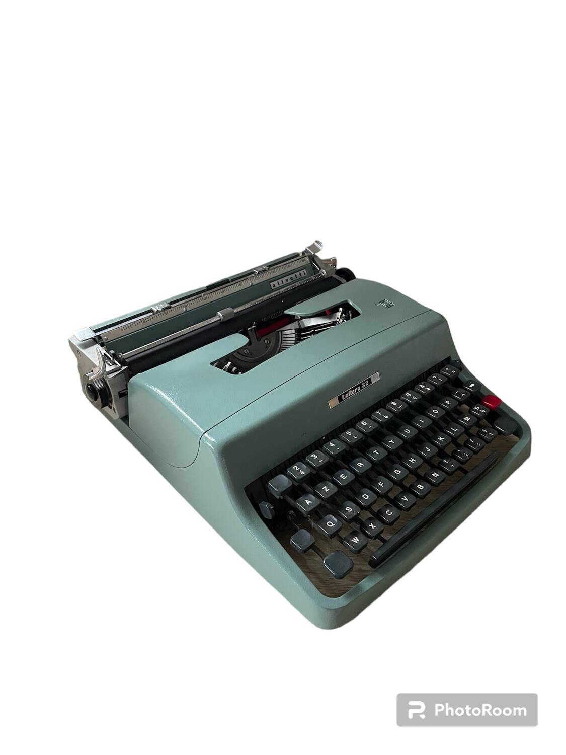 Olivetti lettera 32 typewriter
