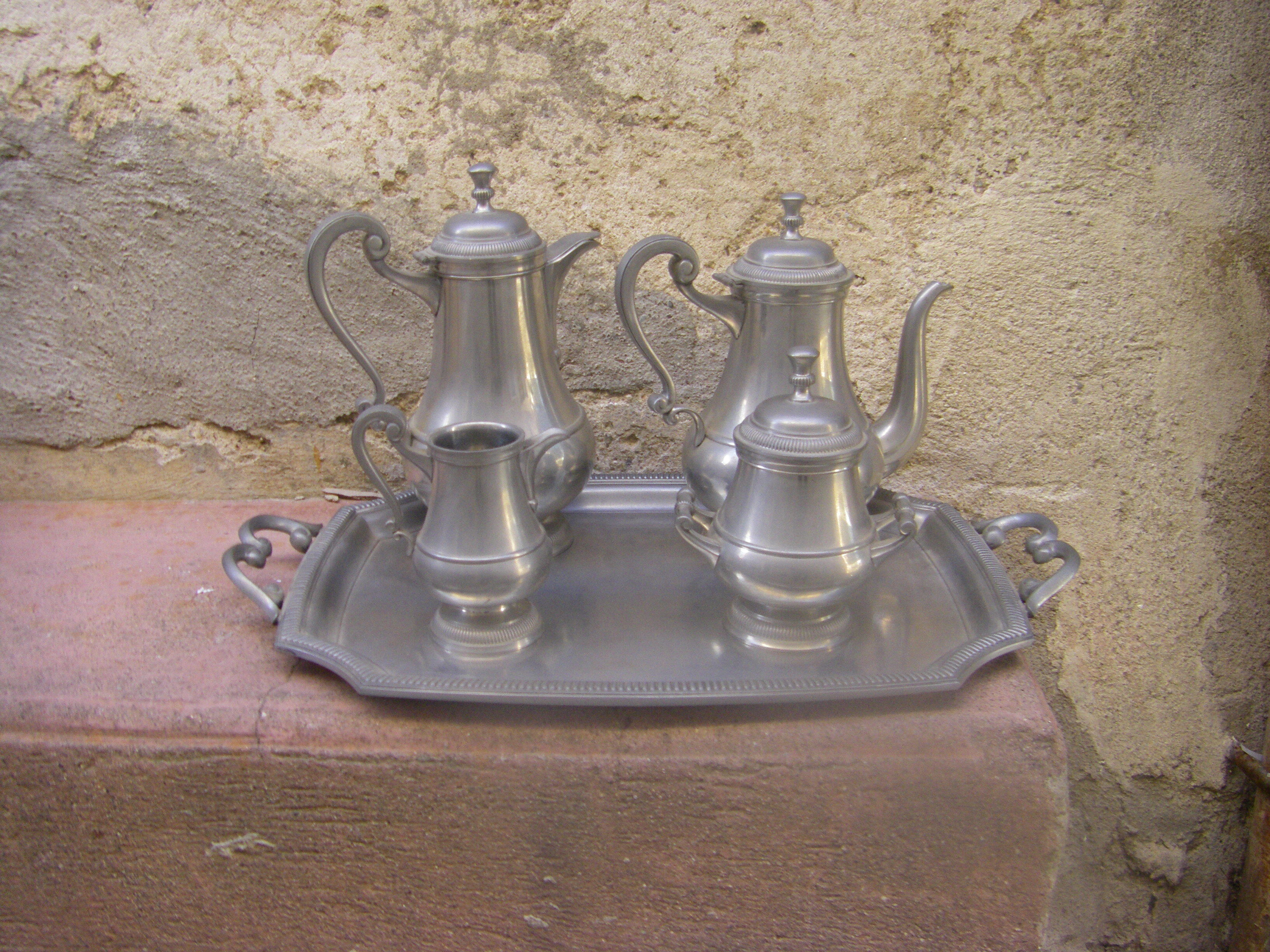 Tea and coffee service