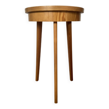 Vintage side table in beech and pine from the 70s-80s.