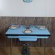 Table Formica bleu