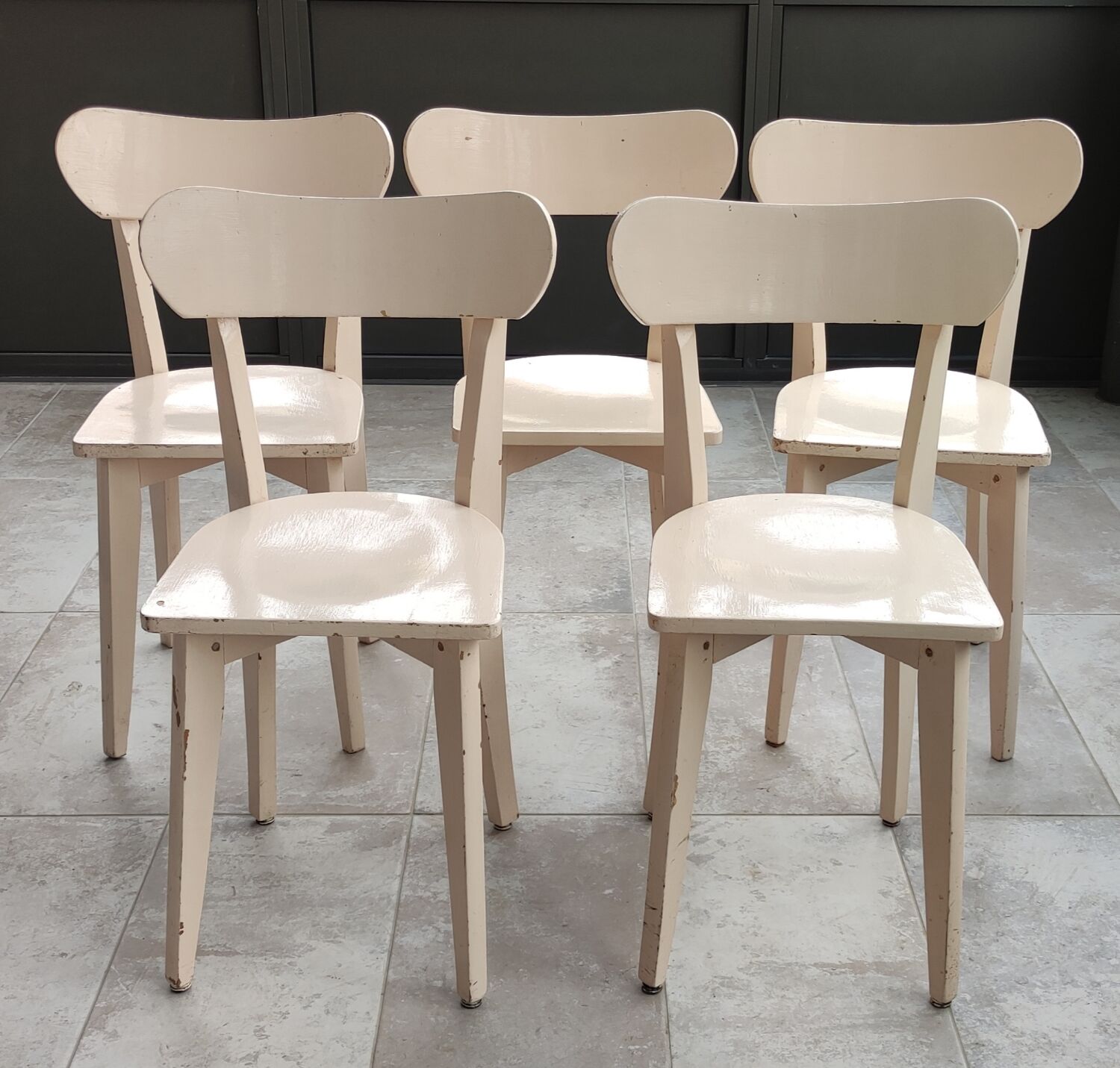 Series of 5 vintage chairs/antique bistro