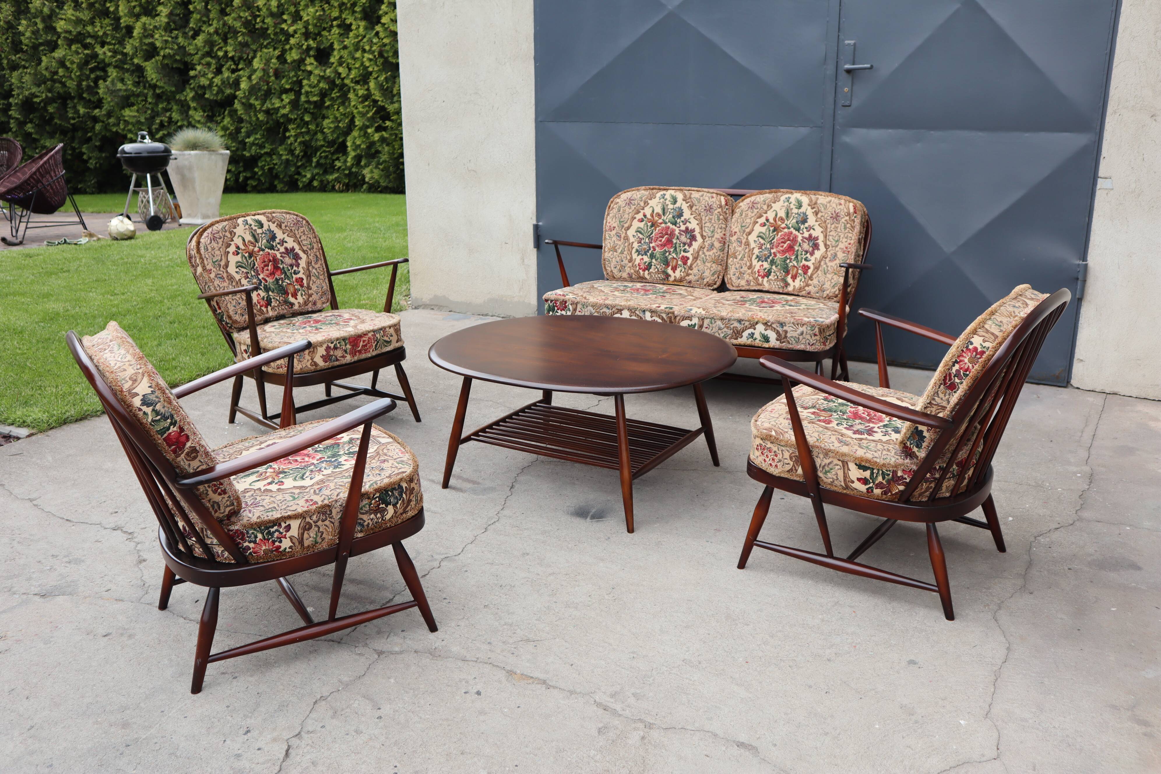 Set by Lucian Ercolani for Ercol, 1960