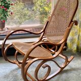 Rocking chair en rotin